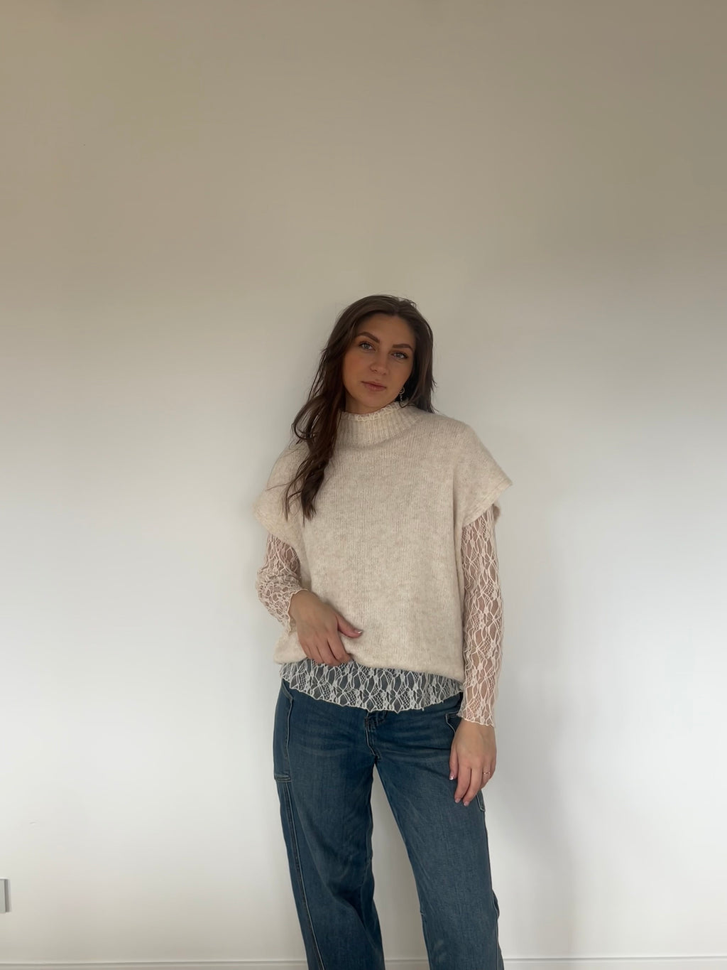 PULL MANCHES DENTELLES